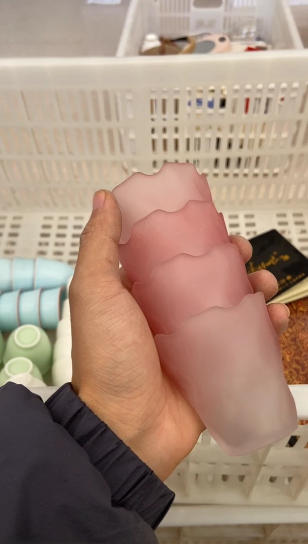 无运费险有瑕疵的摄影的产品有使用过的痕迹有点脏介意勿拍