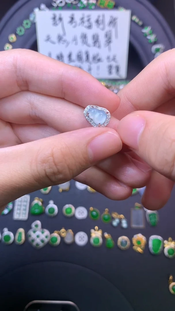 颈饰银S925镶嵌翡翠天然A货翡翠