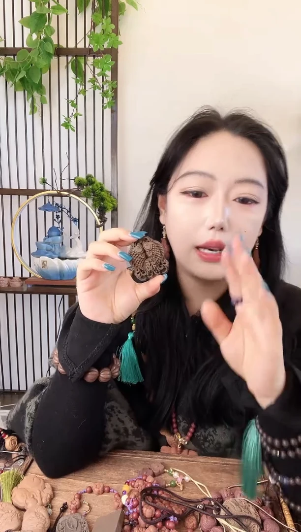 珠串咖香双鱼