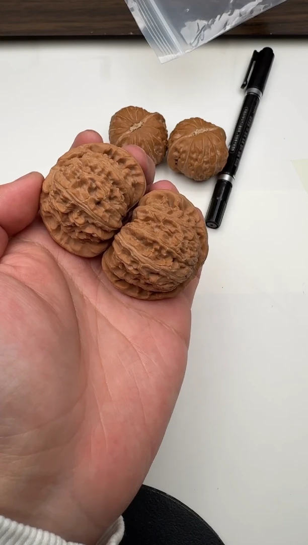 【闪购商品】文玩核桃把件核桃