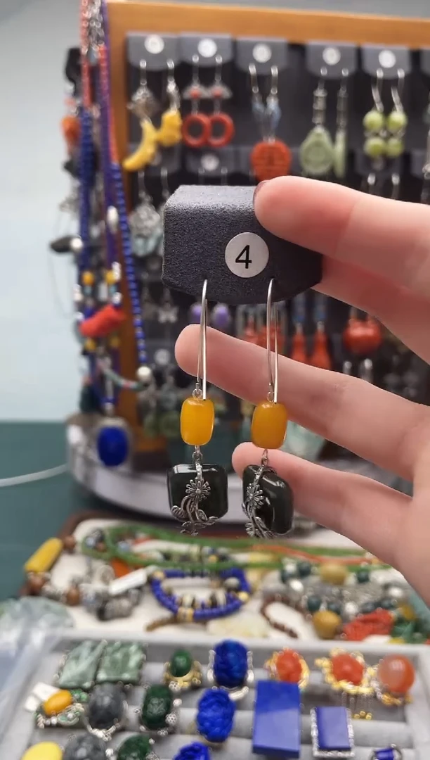 【闪购商品】蜜蜡耳饰银S925镶嵌饰品