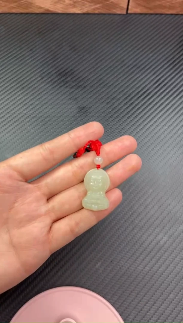 【闪购商品】和田玉吊坠(赠链)未镶嵌且末微色差近矿