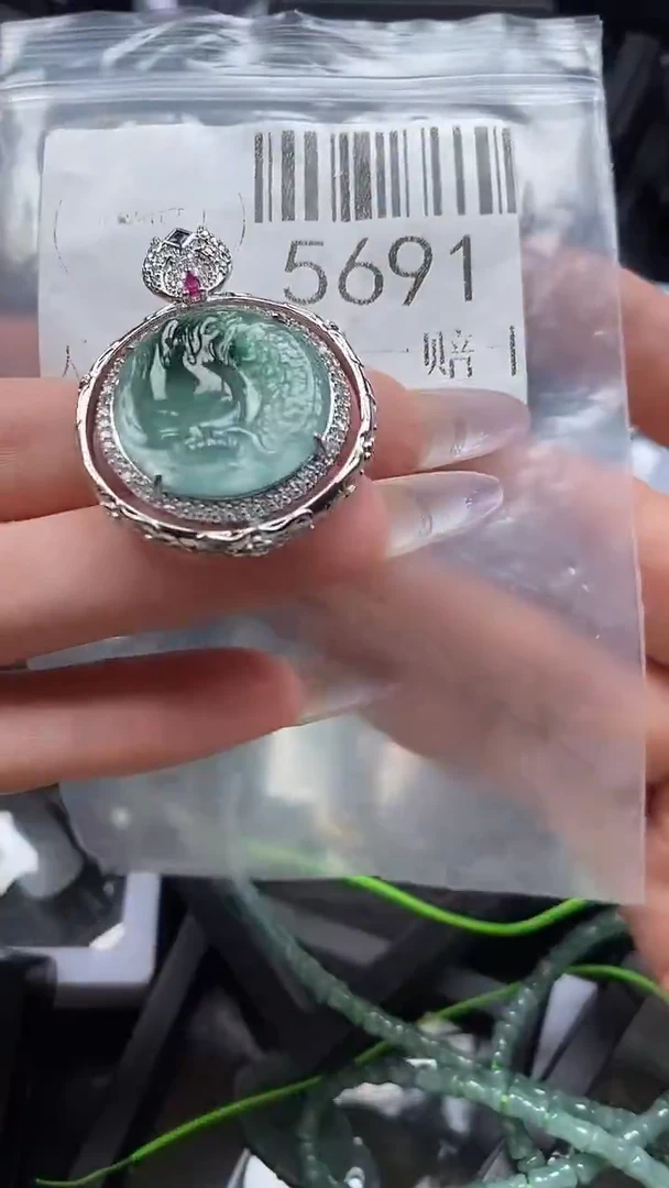 吊坠(不含链)未镶嵌翡翠5691