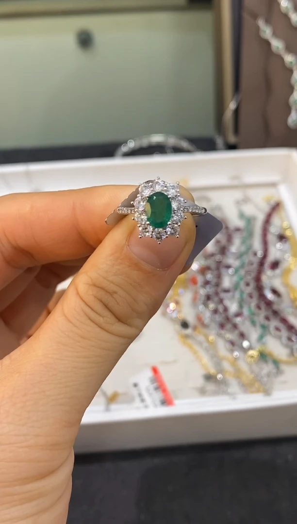 银S925镶嵌戒指祖母绿戒指