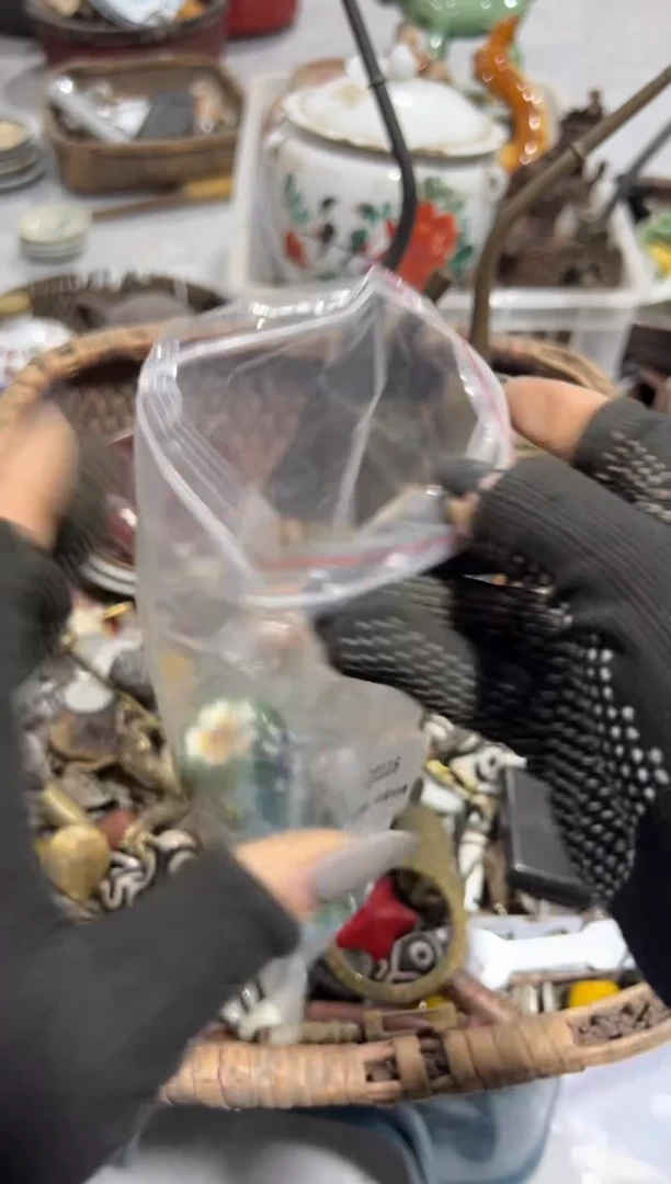 以**待秒拍秒付闪购瓷铜摆件