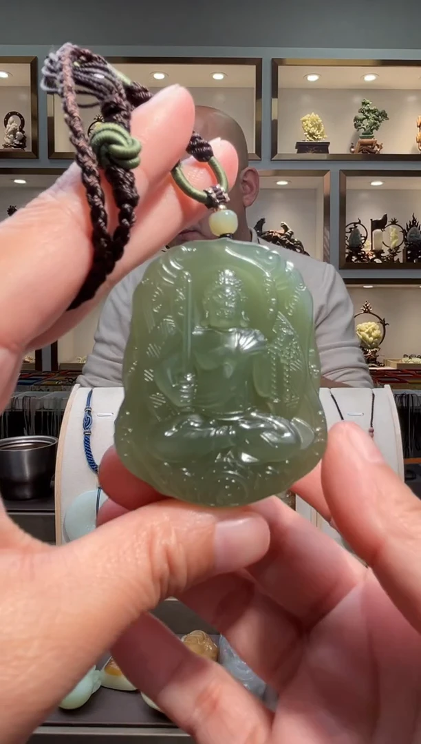 颈饰未镶嵌和田玉苏