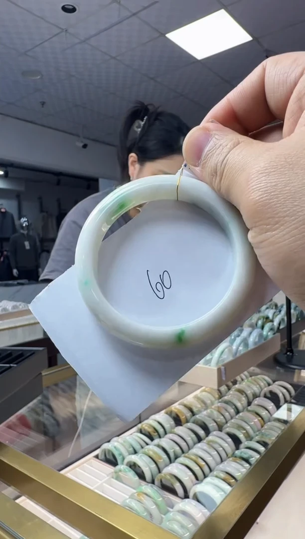 未镶嵌手镯翡翠缅甸翡翠