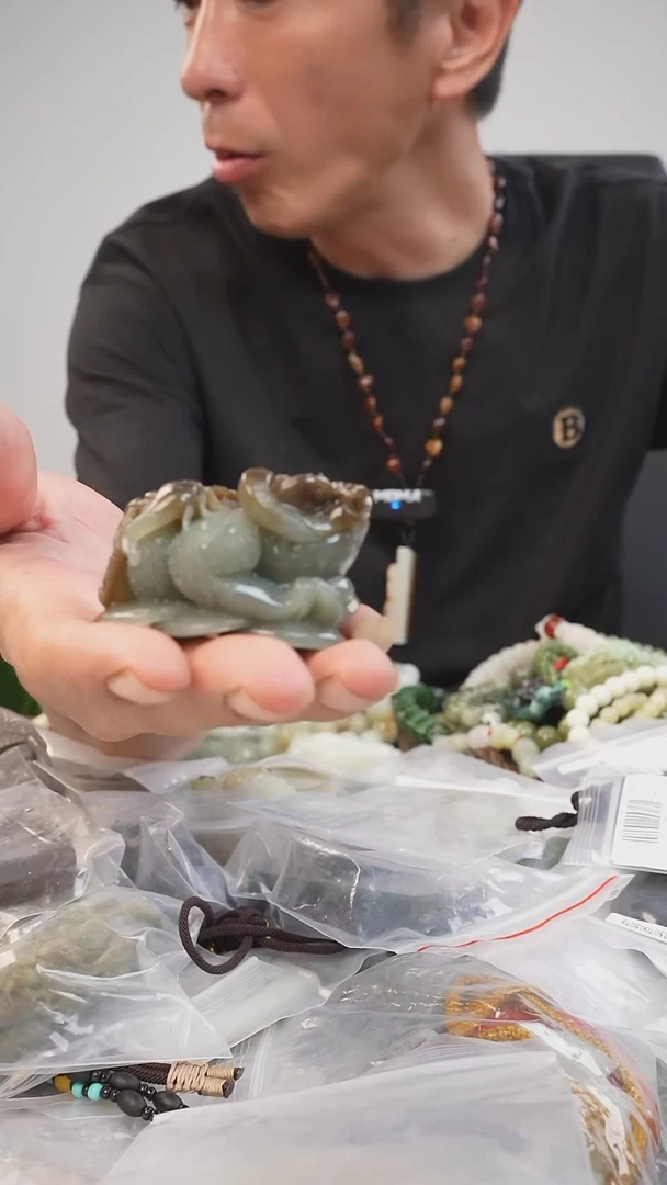 和田玉未镶嵌把件天地糖貔貅把件