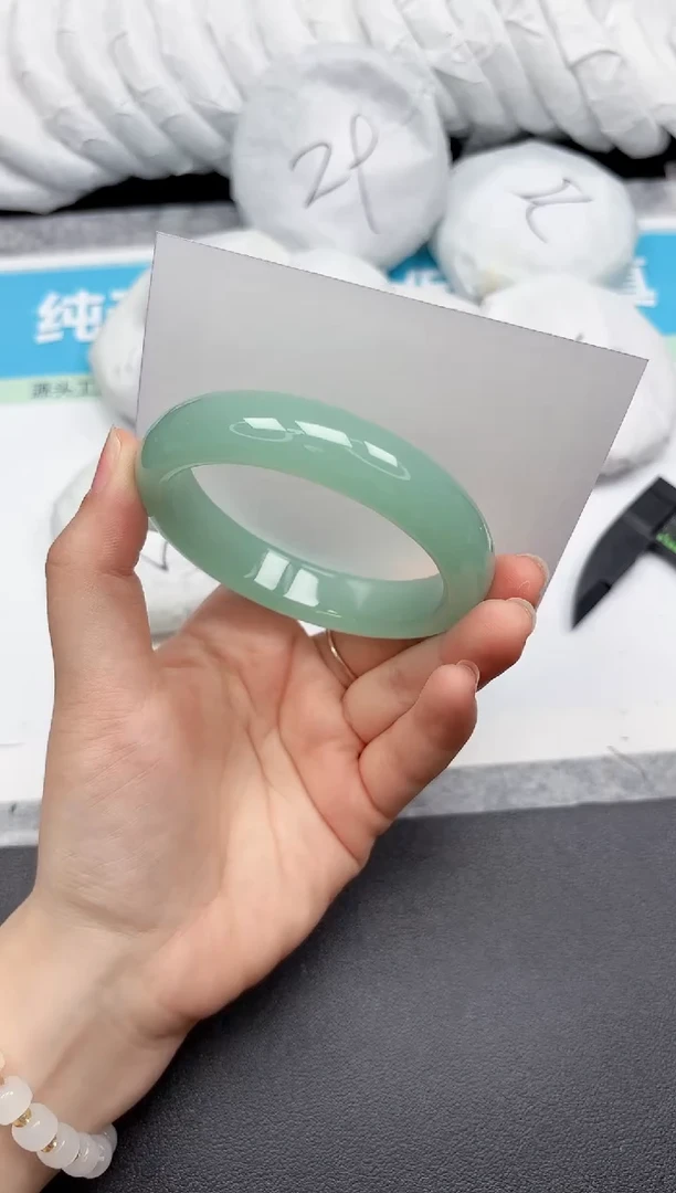 未镶嵌手镯石英质玉58-58.6