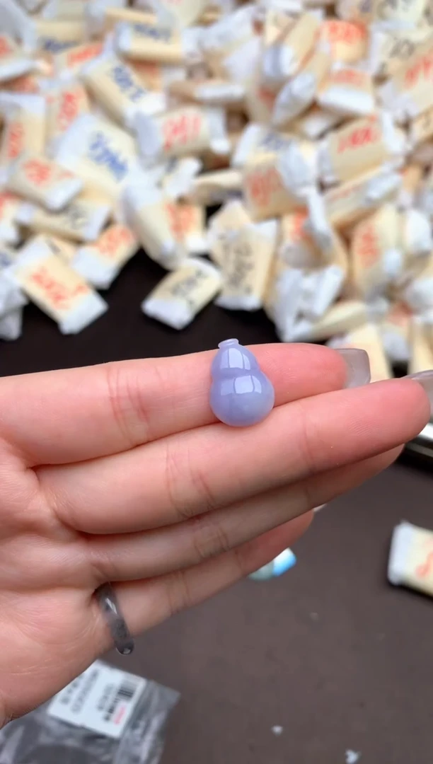 【闪购商品】翡翠颈饰未镶嵌—