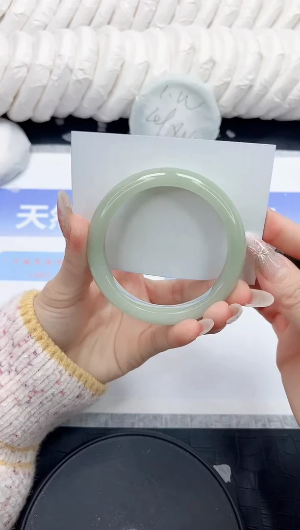 未镶嵌手镯石英质玉263-52.2