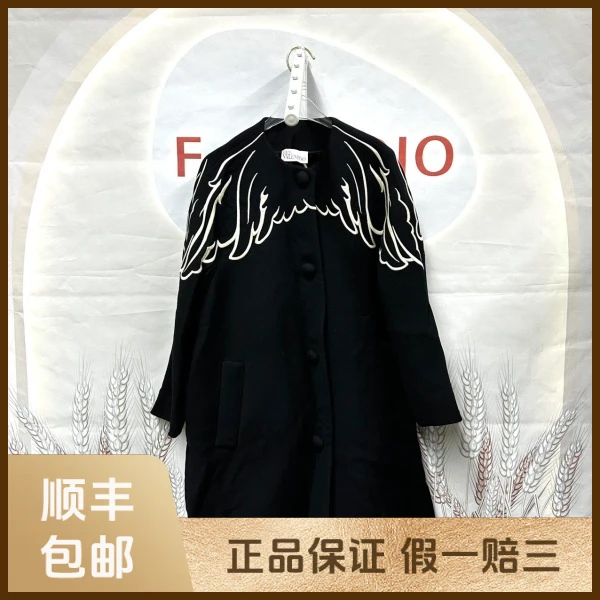 妃鱼/Red—Valentino/丝缎、羊毛、亮片/大衣/95新/s零九一二