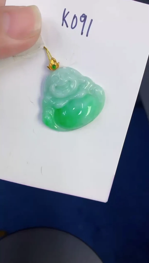 颈饰18K金镶嵌翡翠缅甸天然翡翠A货