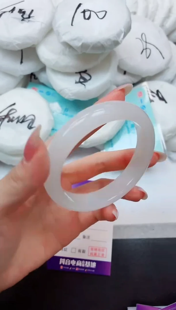 未镶嵌手镯石英质玉8K23-60