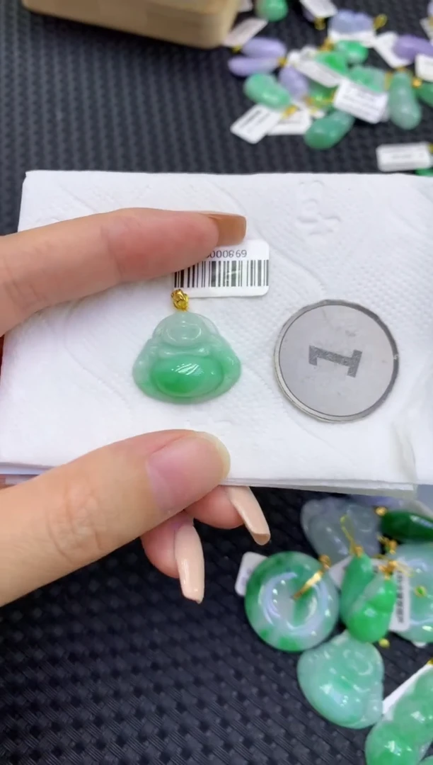 颈饰未镶嵌翡翠天然缅甸翡翠A货