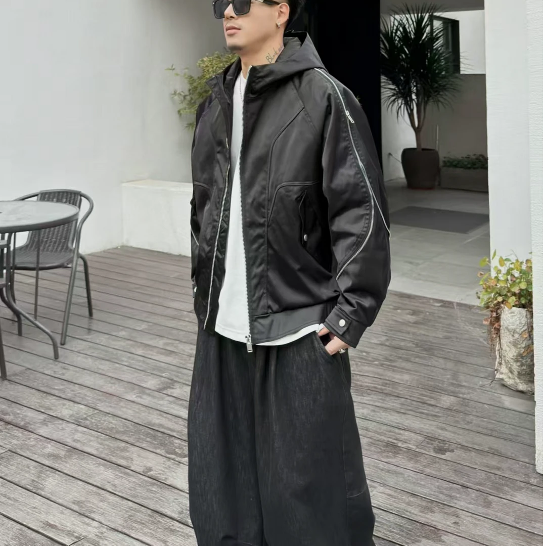 【小陈的服饰】春秋季时尚潮流户外重金属感冲锋衣（81151）