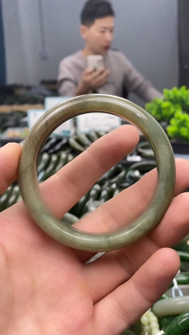 未镶嵌手镯和田玉55.7