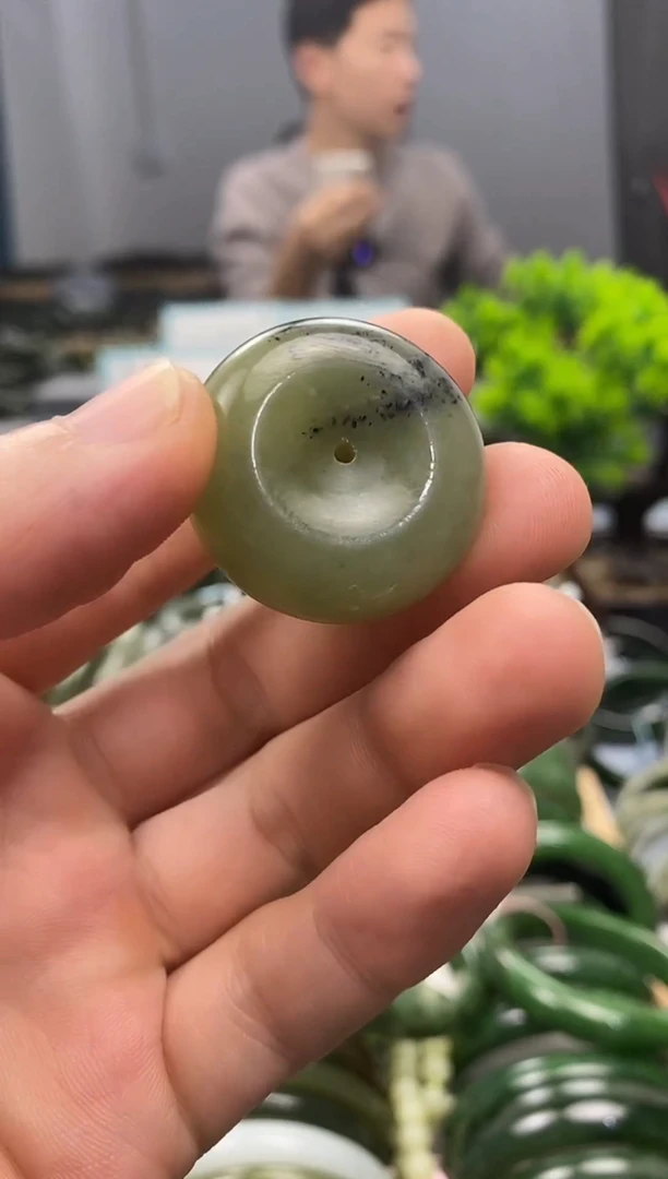 未镶嵌手镯和田玉31.2mm