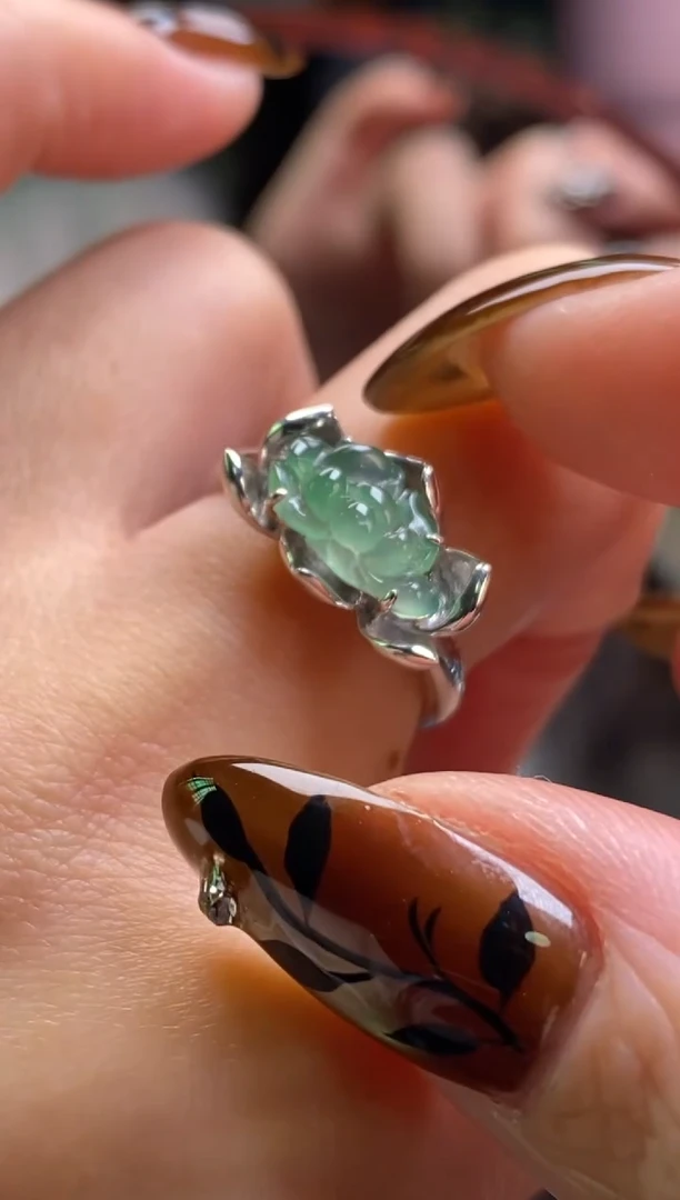 颈饰银S925镶嵌翡翠净货19005