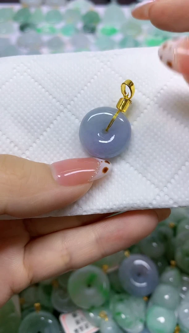 颈饰未镶嵌翡翠天然翡翠A货