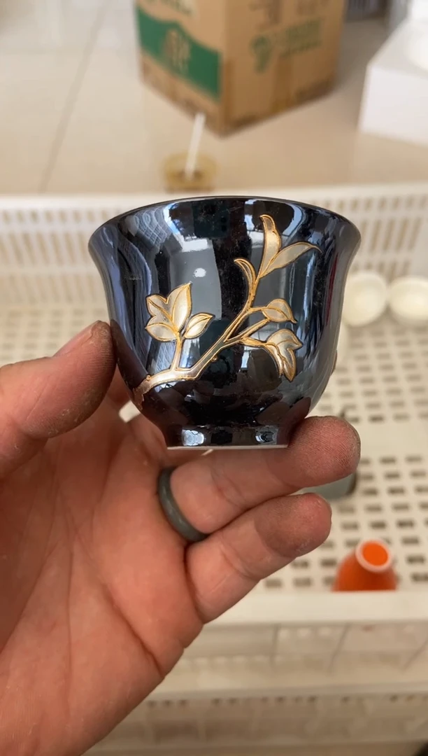 无运费险有瑕疵的摄影的产品有使用过的痕迹有点脏介意勿拍