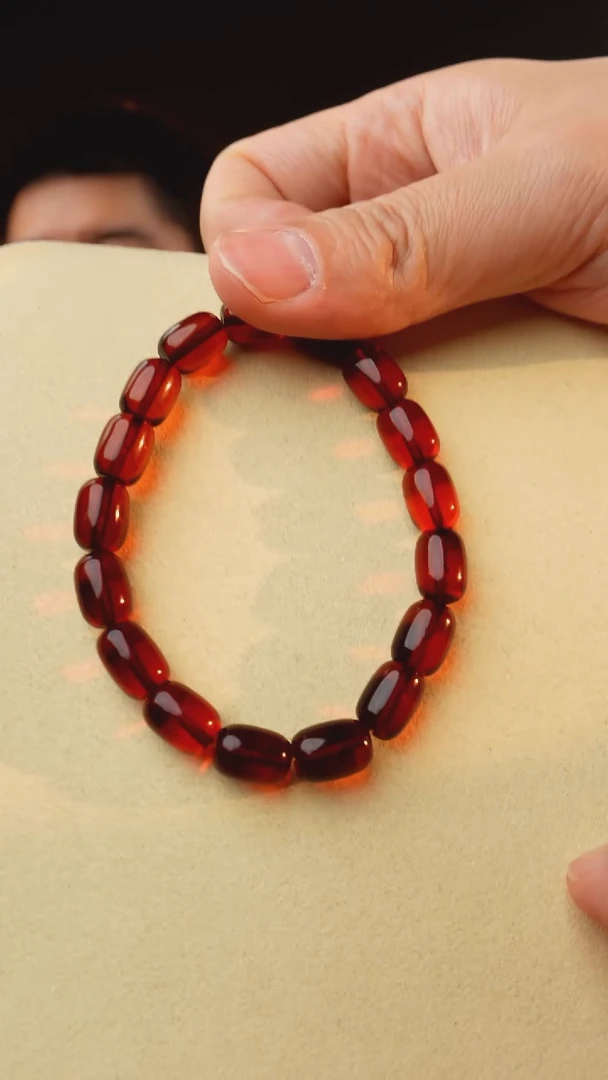 【闪购商品】琥珀裸石未镶嵌8+血珀桶珠手串