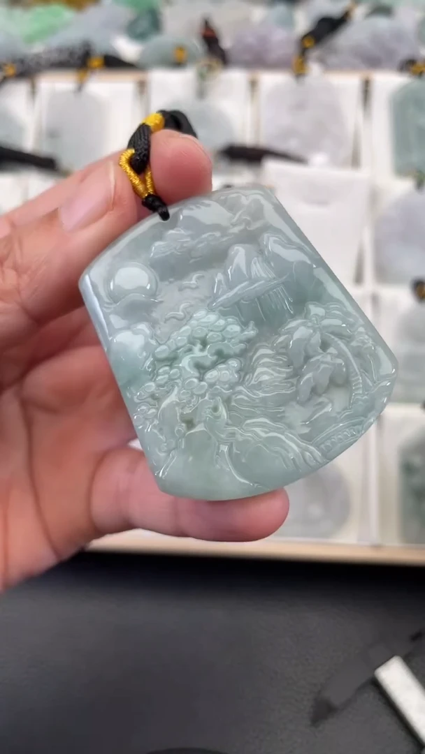 颈饰未镶嵌翡翠天然缅甸翡翠A货236