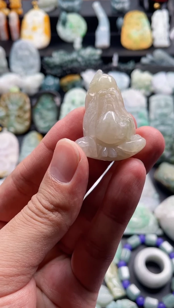 颈饰未镶嵌翡翠54  天然翡翠a货  寿星公