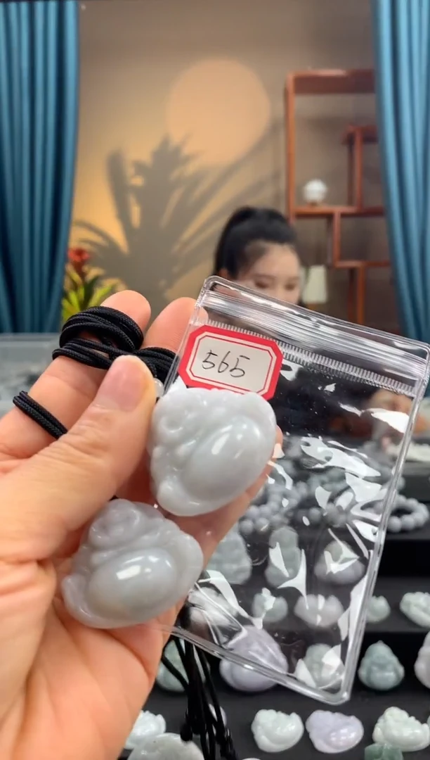 翡翠未镶嵌颈饰佛公565 多样性发一件