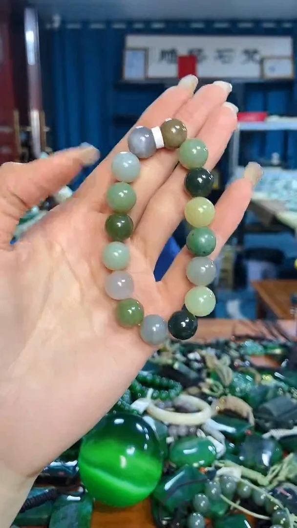 未镶嵌和田玉挂件1