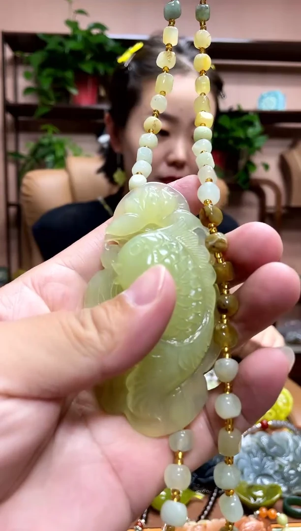 未镶嵌岫玉吊坠恬****儿·