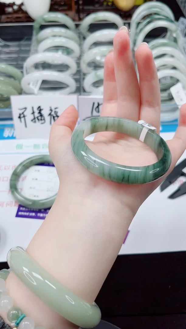 未镶嵌手镯石英质玉159-55/56