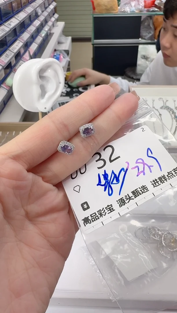 【闪购商品】水晶耳饰银S925镶嵌多样性发一UU32