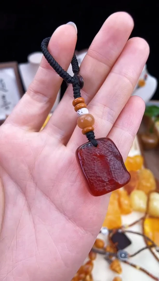 琥珀未镶嵌珠宝奇石柒月