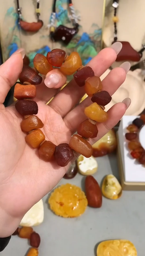 未镶嵌琥珀裸石琥珀