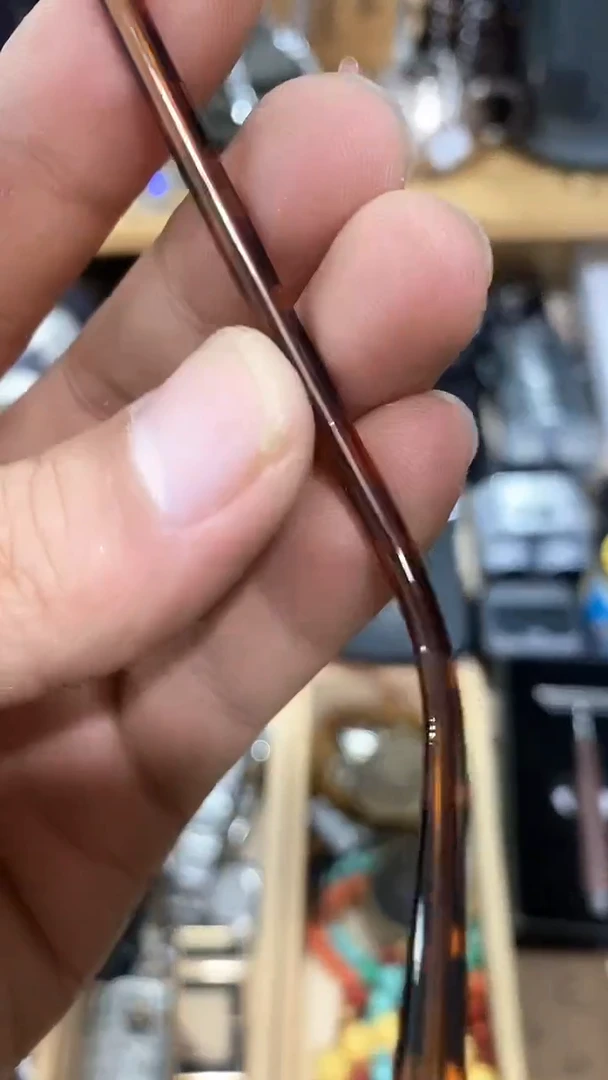 瓷片闪购商品  如图所示