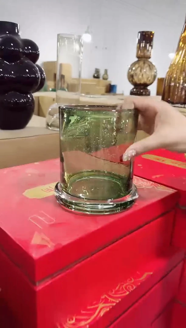 【闪购商品】无铅玻璃UU外贸仓-微瑕花瓶--2Q1L