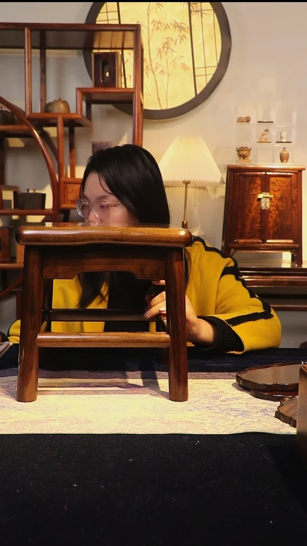 金丝楠阴沉木水波纹富贵凳