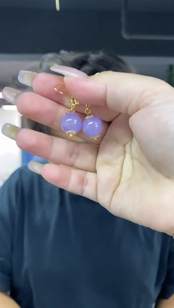翡翠未镶嵌耳饰多样性发其一颜色微差