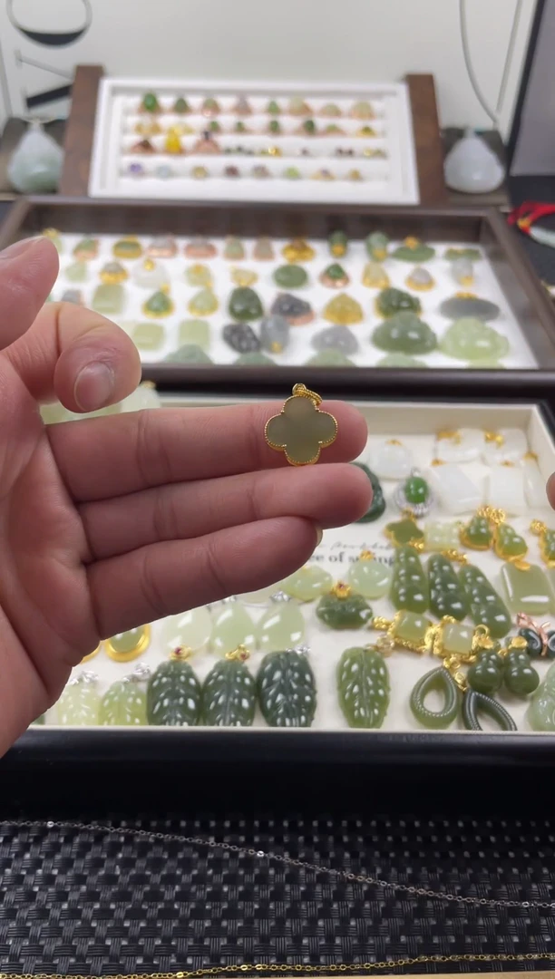 吊坠(不含链)银S925镶嵌和田玉1