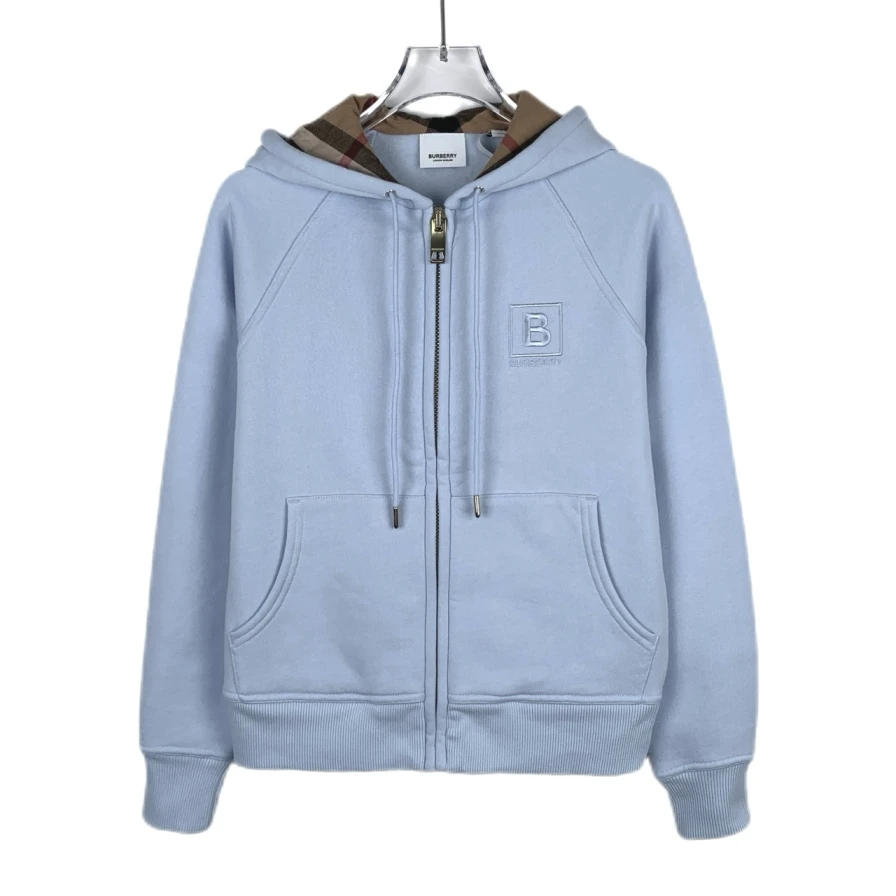 99新 BURBERRY/博柏利 013357 字母刺绣连帽天蓝色棉质拉链外套