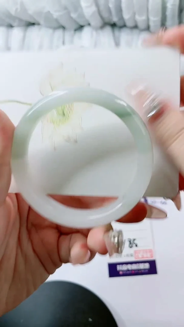 【闪购商品】石英质玉手镯未镶嵌多样性发货V85