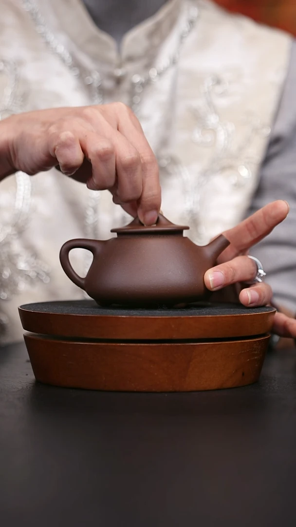 央广国宝苑紫砂周边 5