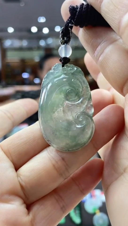 颈饰未镶嵌翡翠如意