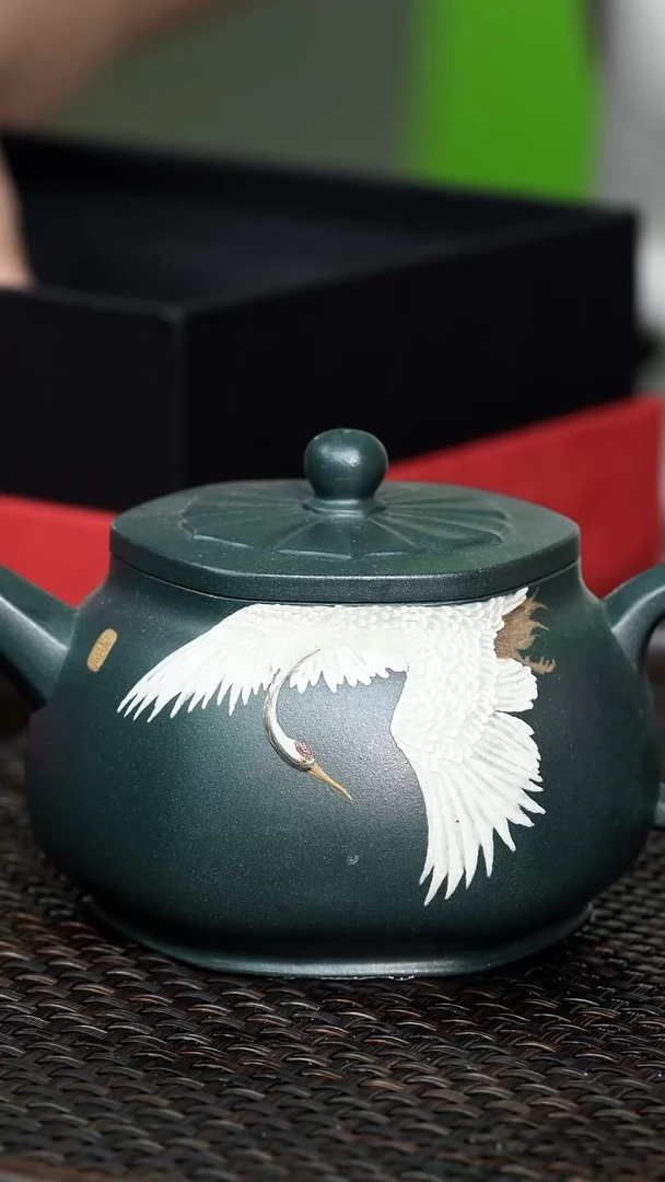 墨绿   方器泥绘仙鹤