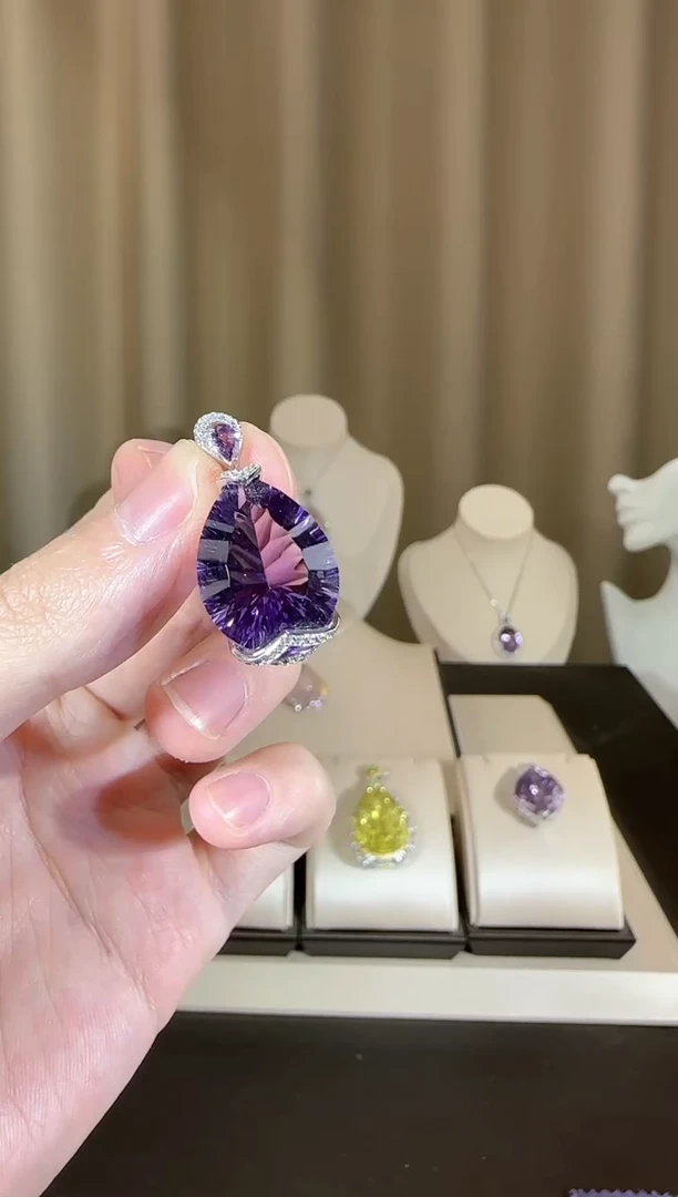 【闪购商品】紫晶颈饰银S925镶嵌15*20mm