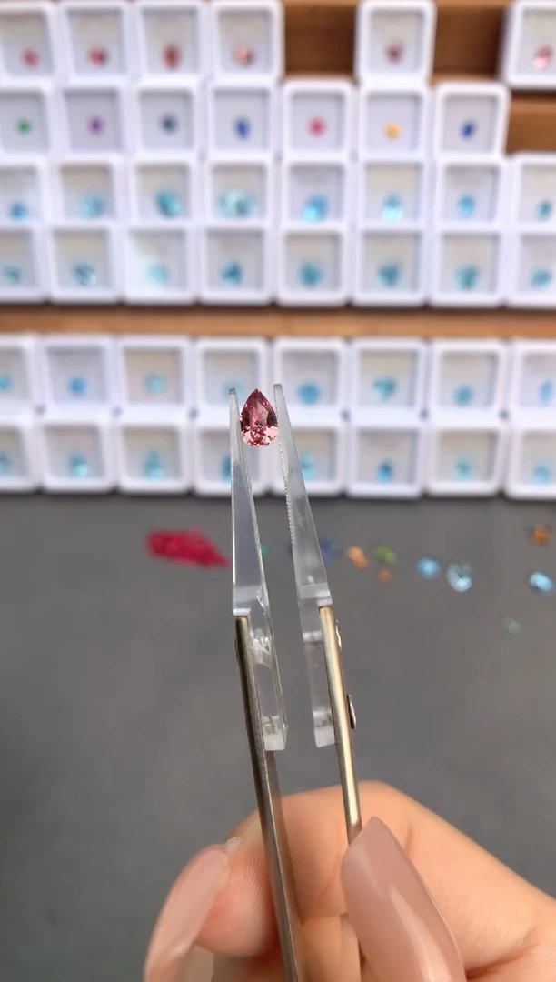 未镶嵌裸石定制蓝宝石0.66ct 无烧帕帕拉恰