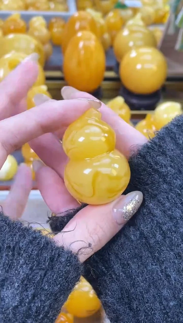 裸石琥珀未镶嵌J32