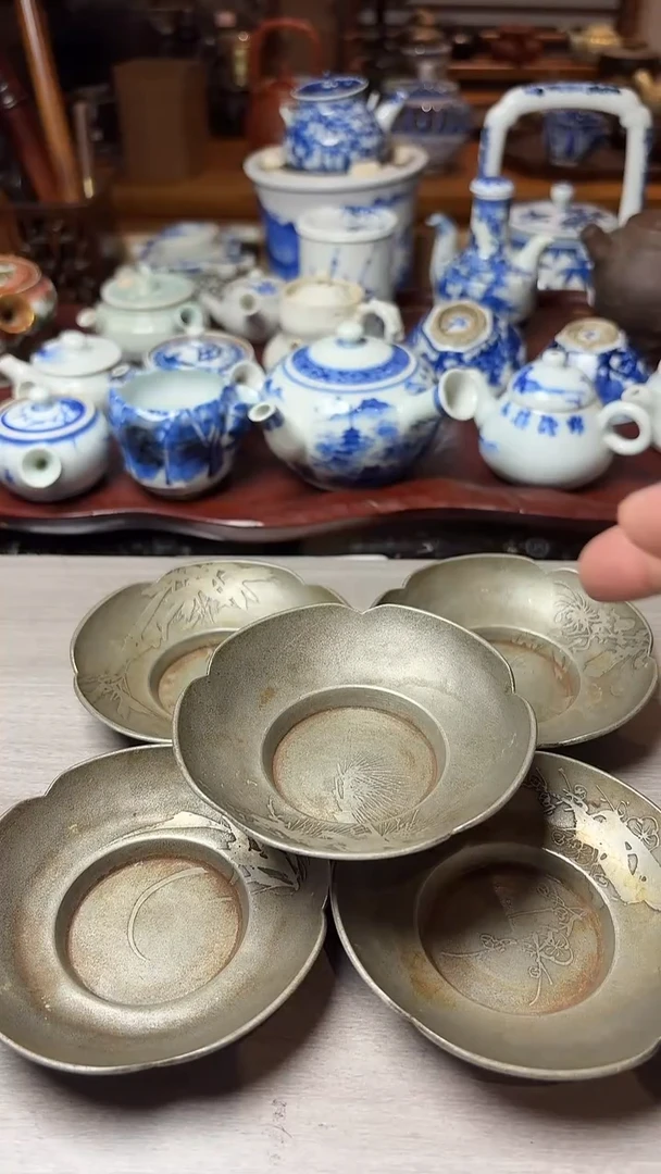 谢谢老板，回流产品有磨损正常，谨慎买！