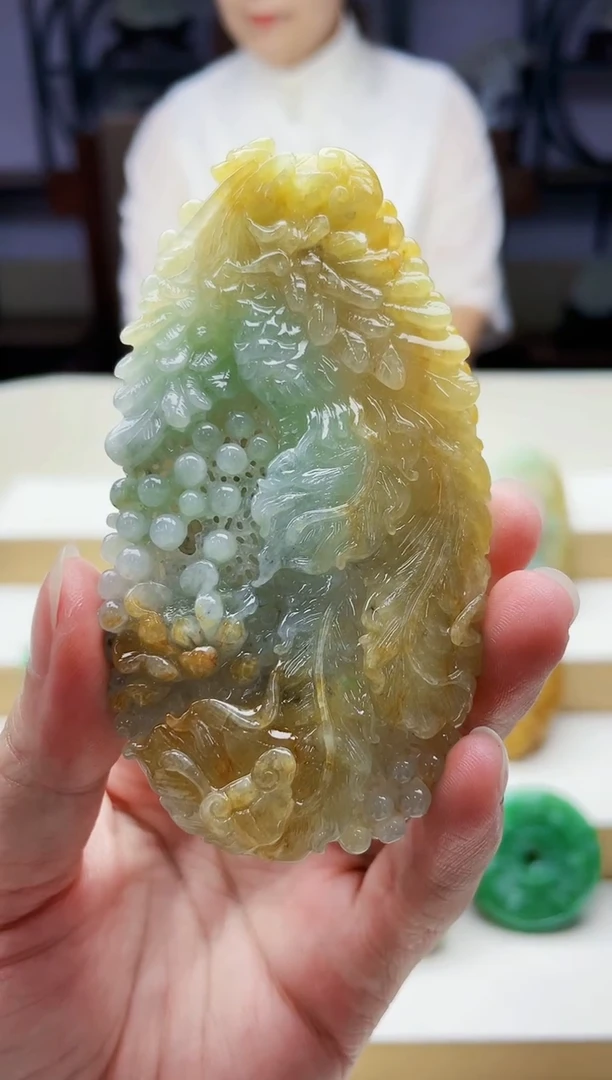 未镶嵌定制翡翠毛货09270180